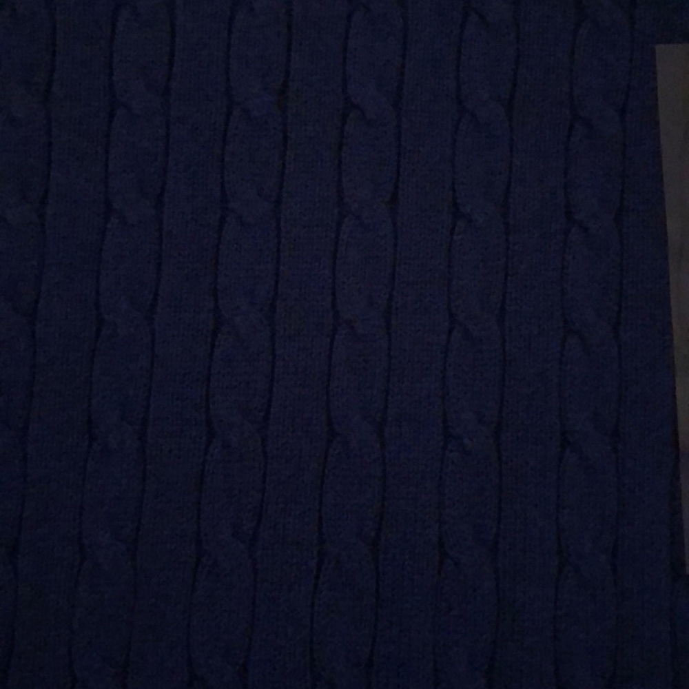 Sweater - Picture 4 of 4